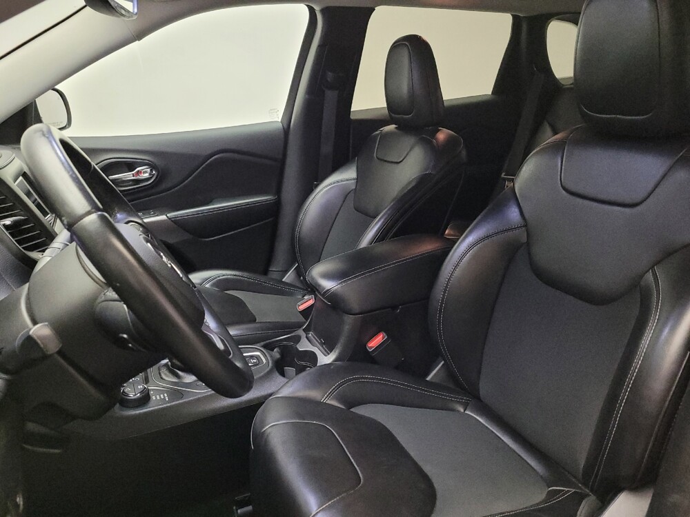 2019 Jeep Cherokee in Downey, CA 90241 - 18144863 17