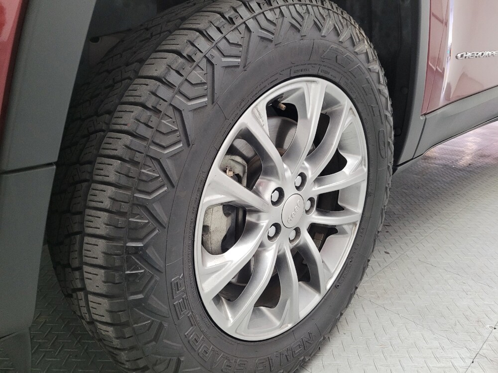 2019 Jeep Cherokee in Downey, CA 90241 - 18144863 31