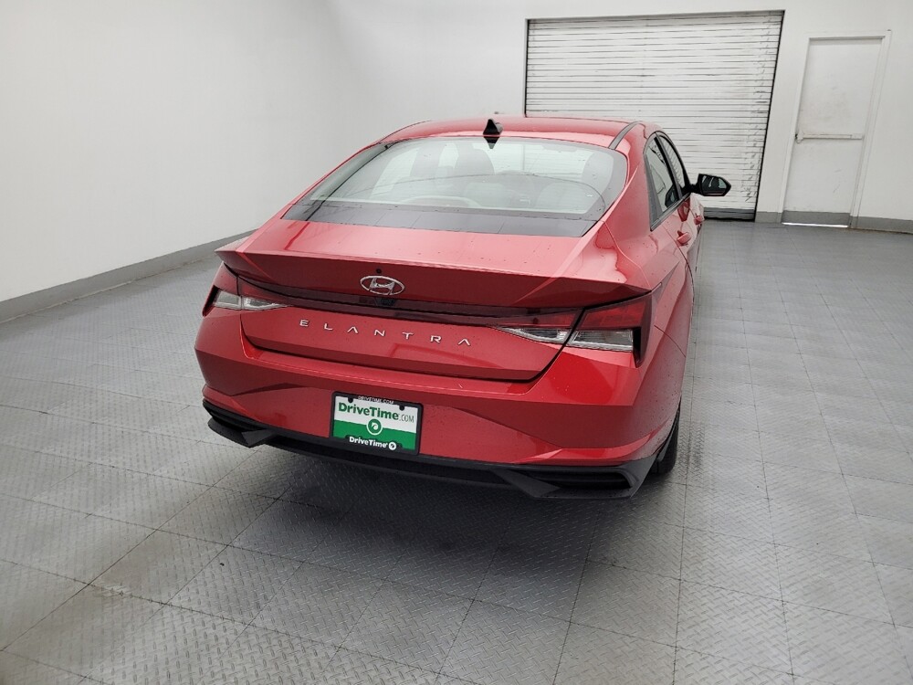 2023 Hyundai Elantra in Greenville, NC 27834 - 18144879 7