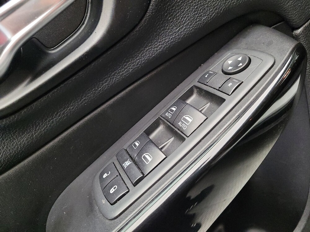2020 Jeep Cherokee in Montclair, CA 91763 - 18144886 27