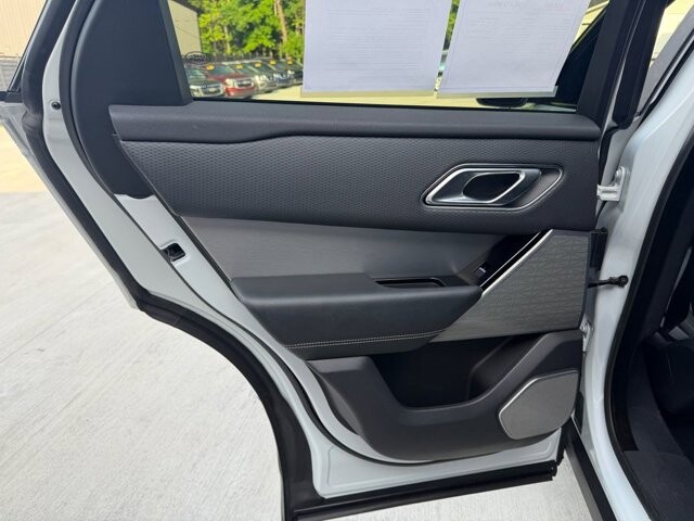 2018 Land Rover Range Rover Velar in Knoxville, TN 37920 - 18144895 8