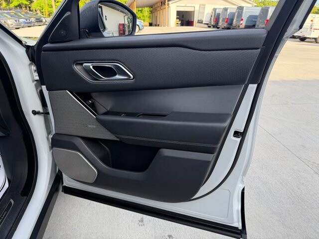 2018 Land Rover Range Rover Velar in Knoxville, TN 37920 - 18144895 11