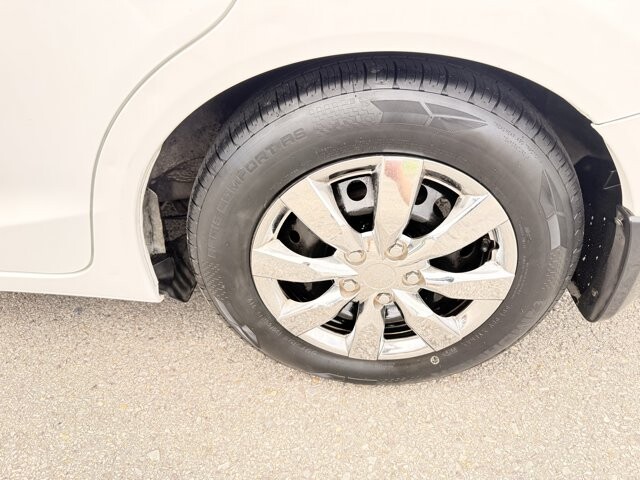 2012 Honda Civic in Conway, AR 72032 - 18144902 15