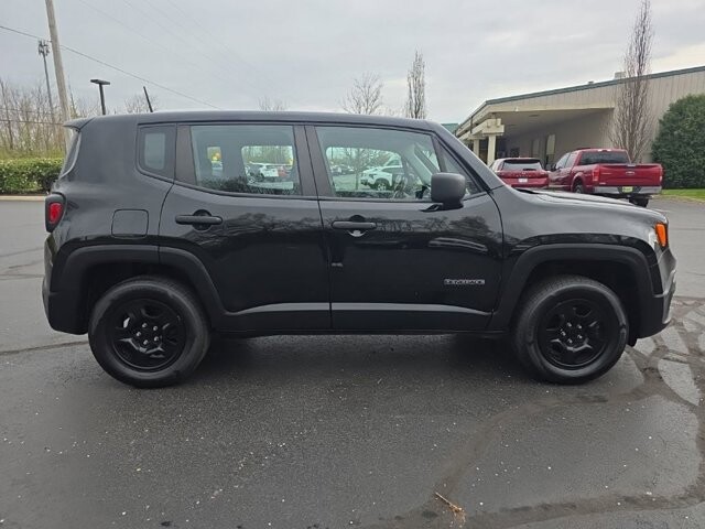 2018 Jeep Renegade in Marysville, OH 43040 - 18144906 10