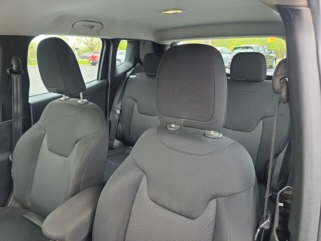 2018 Jeep Renegade in Marysville, OH 43040 - 18144906 17