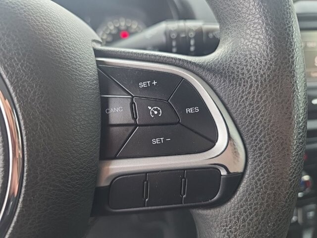 2018 Jeep Renegade in Marysville, OH 43040 - 18144906 21