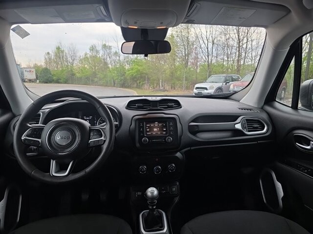 2018 Jeep Renegade in Marysville, OH 43040 - 18144906 30