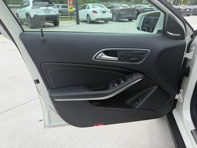 2017 Mercedes-Benz GLA 250 in Knoxville, TN 37920 - 18144907 7