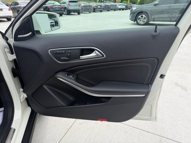 2017 Mercedes-Benz GLA 250 in Knoxville, TN 37920 - 18144907 11