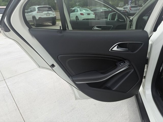 2017 Mercedes-Benz GLA 250 in Knoxville, TN 37920 - 18144907 8