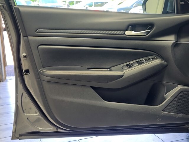 2025 Nissan Altima in Cinnaminson, NJ 08077 - 18144909 10