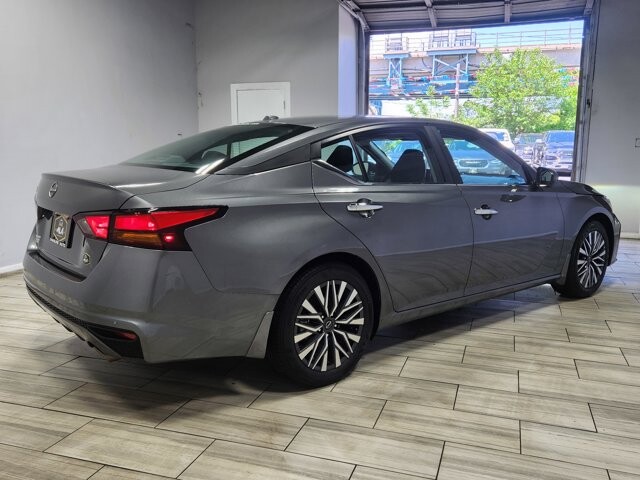 2025 Nissan Altima in Cinnaminson, NJ 08077 - 18144909 5