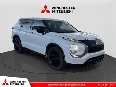 2022 Mitsubishi Outlander in Winchester, VA 22602