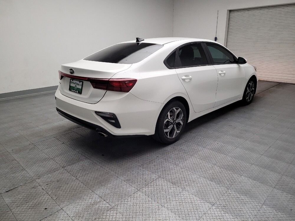2021 Kia Forte in Downey, CA 90241 - 18144939 9
