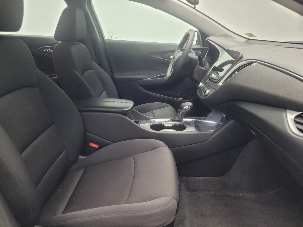 2024 Chevrolet Malibu in Mishawaka, IN 46545 - 18144945 21