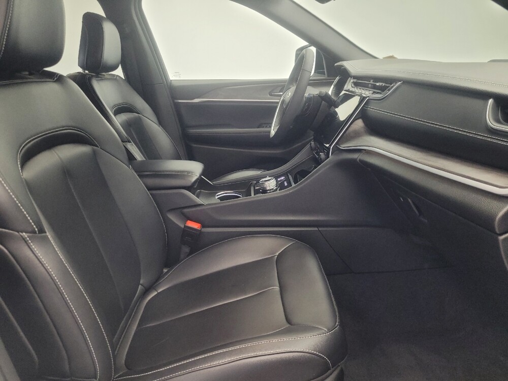 2024 Jeep Grand Cherokee in Highland, IN 46322 - 18144946 21