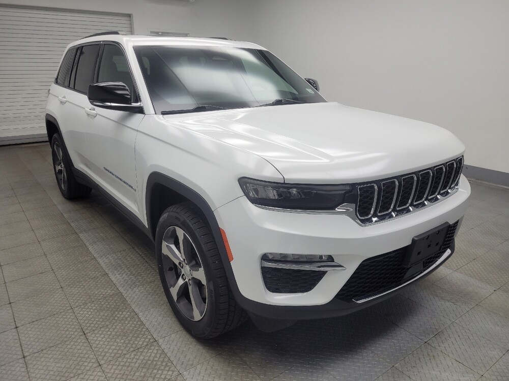 2024 Jeep Grand Cherokee in Highland, IN 46322 - 18144946 13