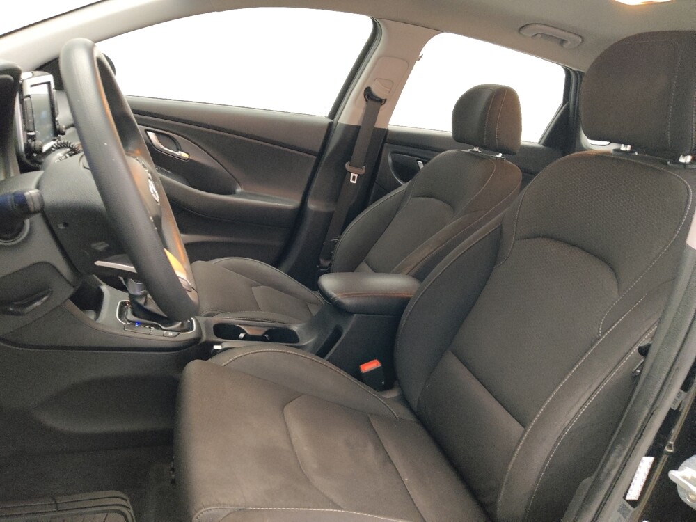 2018 Hyundai Elantra in Knoxville, TN 37923 - 18144957 17