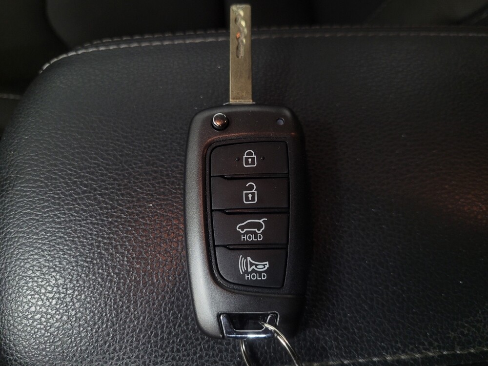 2018 Hyundai Elantra in Knoxville, TN 37923 - 18144957 32