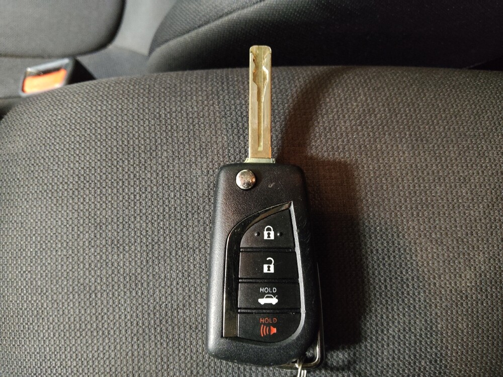 2020 Toyota Corolla in Stone Mountain, GA 30083 - 18144967 32