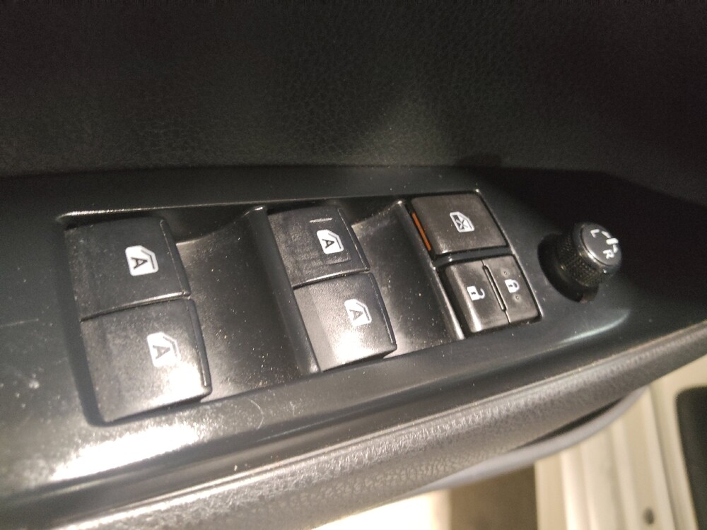 2019 Toyota Camry in Plano, TX 75074 - 18144971 27