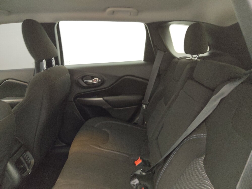 2019 Jeep Cherokee in Baton Rouge, LA 70816 - 18144976 18