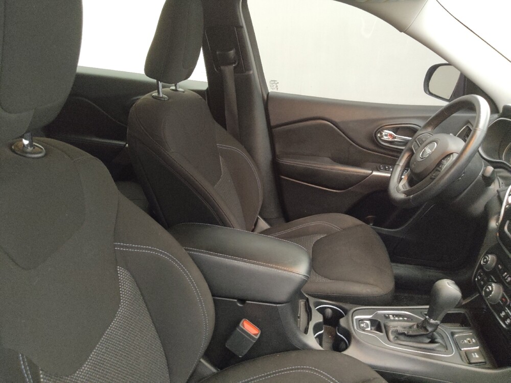 2019 Jeep Cherokee in Baton Rouge, LA 70816 - 18144976 21
