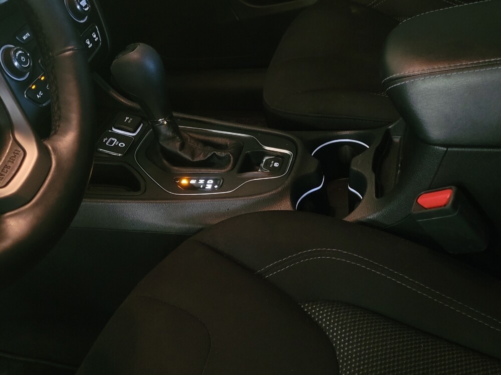 2019 Jeep Cherokee in Baton Rouge, LA 70816 - 18144976 26