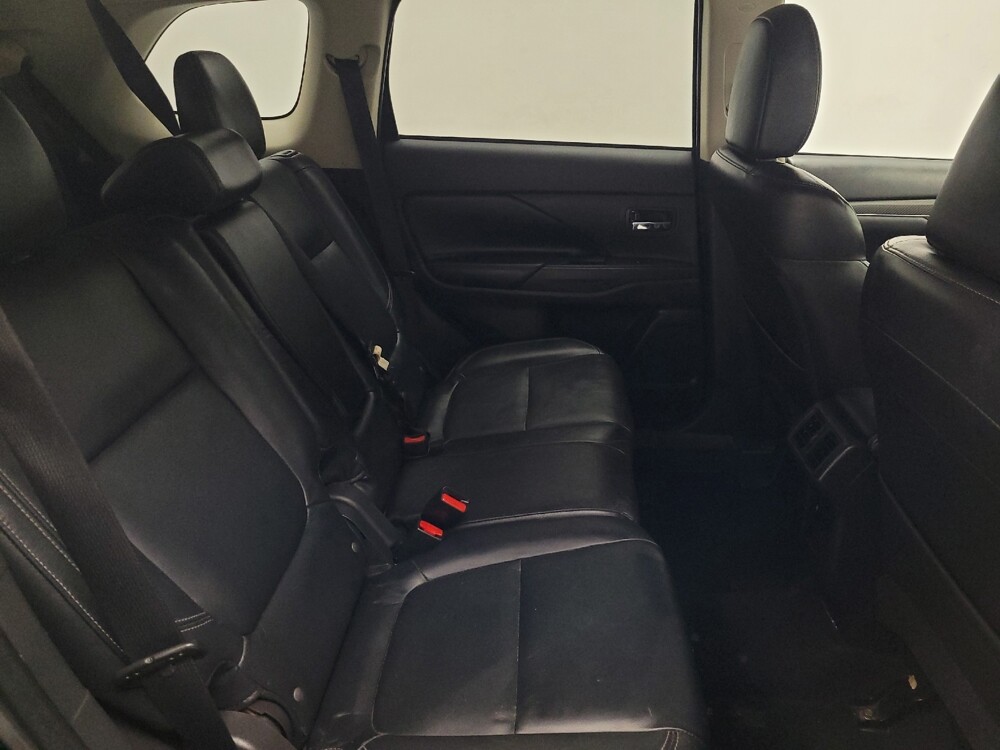 2019 Mitsubishi Outlander in Memphis, TN 38115 - 18145017 19