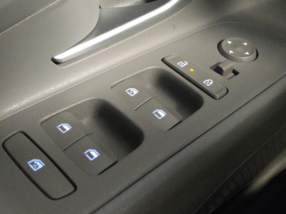 2025 Hyundai Elantra in Houston, TX 77060 - 18145027 27