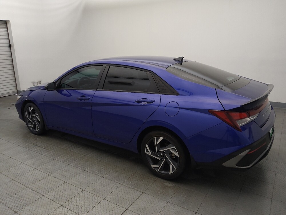 2025 Hyundai Elantra in Houston, TX 77060 - 18145027 3