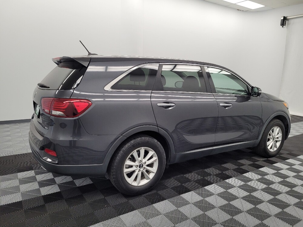 2019 Kia Sorento in Houston, TX 77060 - 18145029 10