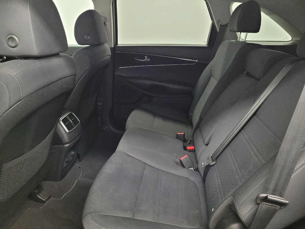 2019 Kia Sorento in Houston, TX 77060 - 18145029 18