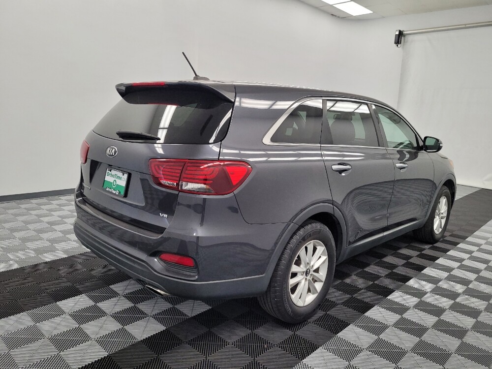 2019 Kia Sorento in Houston, TX 77060 - 18145029 9