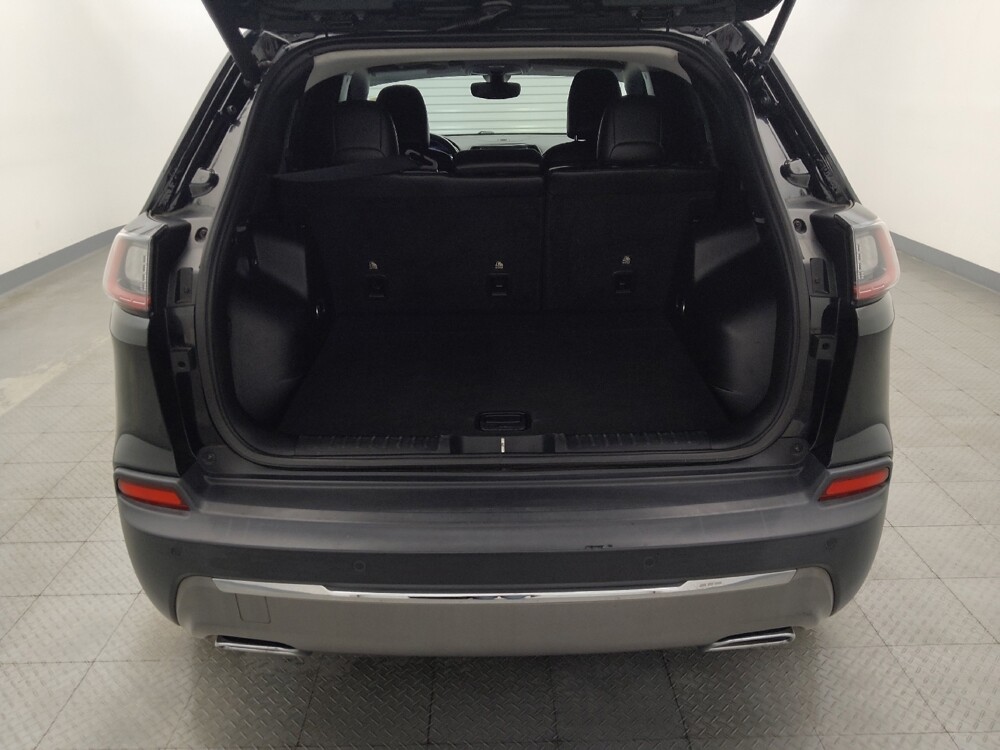 2019 Jeep Cherokee in Houston, TX 77074 - 18145031 29