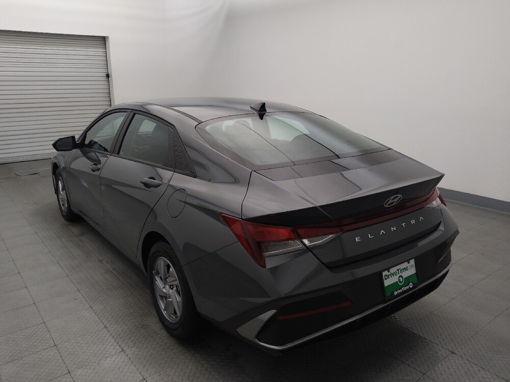 2025 Hyundai Elantra in Round Rock, TX 78664 - 18145032 5