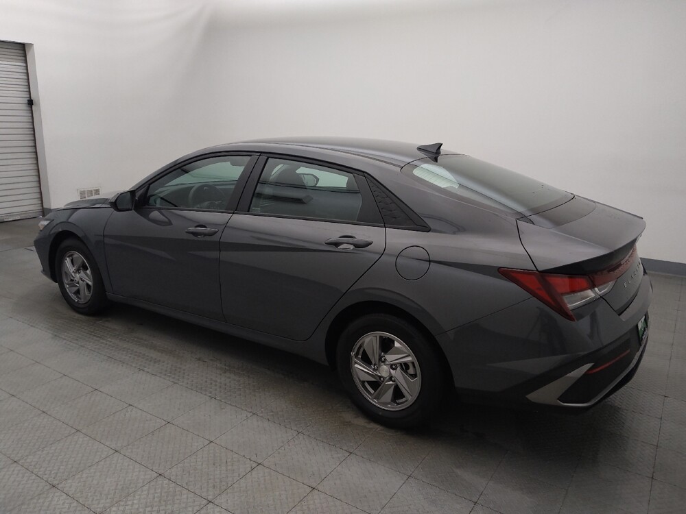 2025 Hyundai Elantra in Round Rock, TX 78664 - 18145032 3