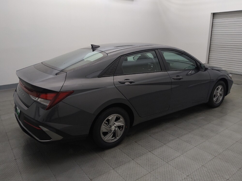 2025 Hyundai Elantra in Round Rock, TX 78664 - 18145032 10