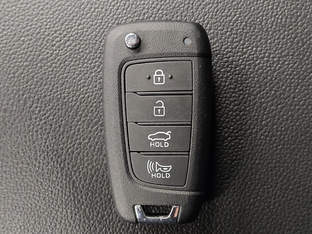 2025 Hyundai Elantra in Round Rock, TX 78664 - 18145032 32