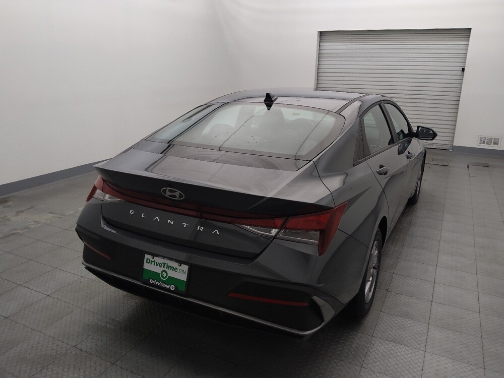 2025 Hyundai Elantra in Round Rock, TX 78664 - 18145032 7