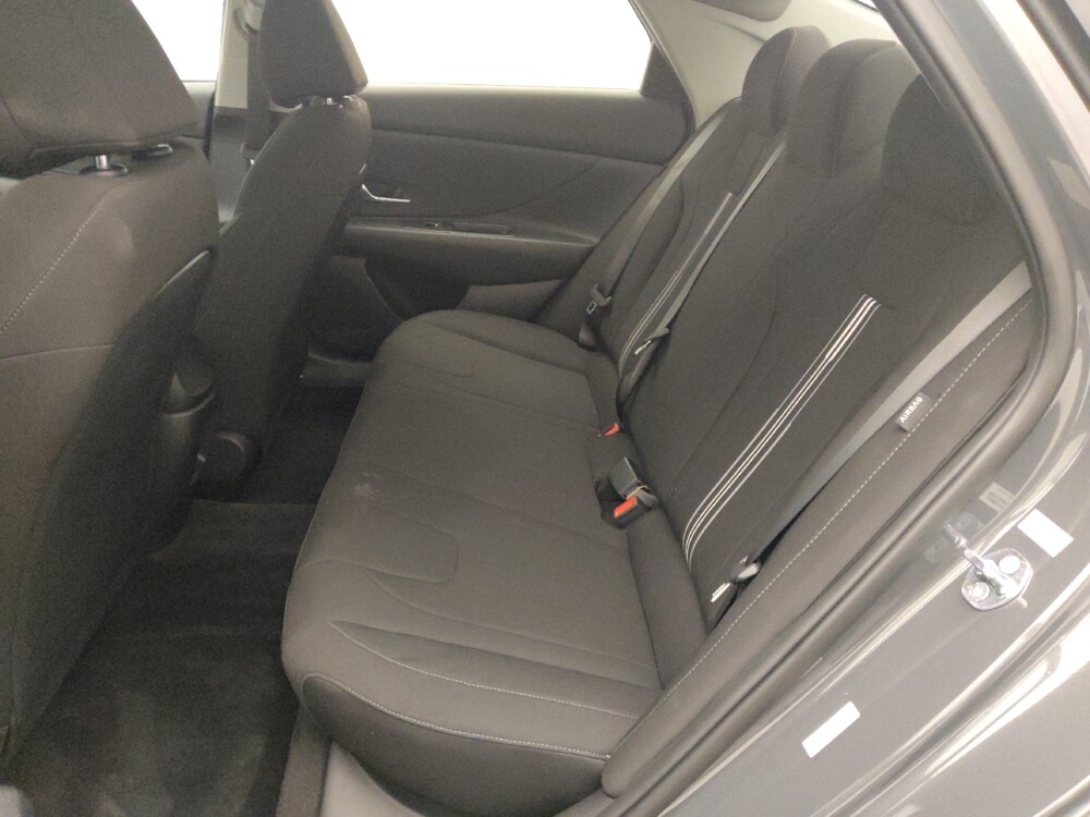 2025 Hyundai Elantra in Round Rock, TX 78664 - 18145032 18