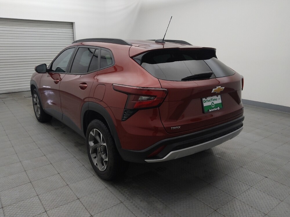 2024 Chevrolet Trax in Houston, TX 77060 - 18145033 5