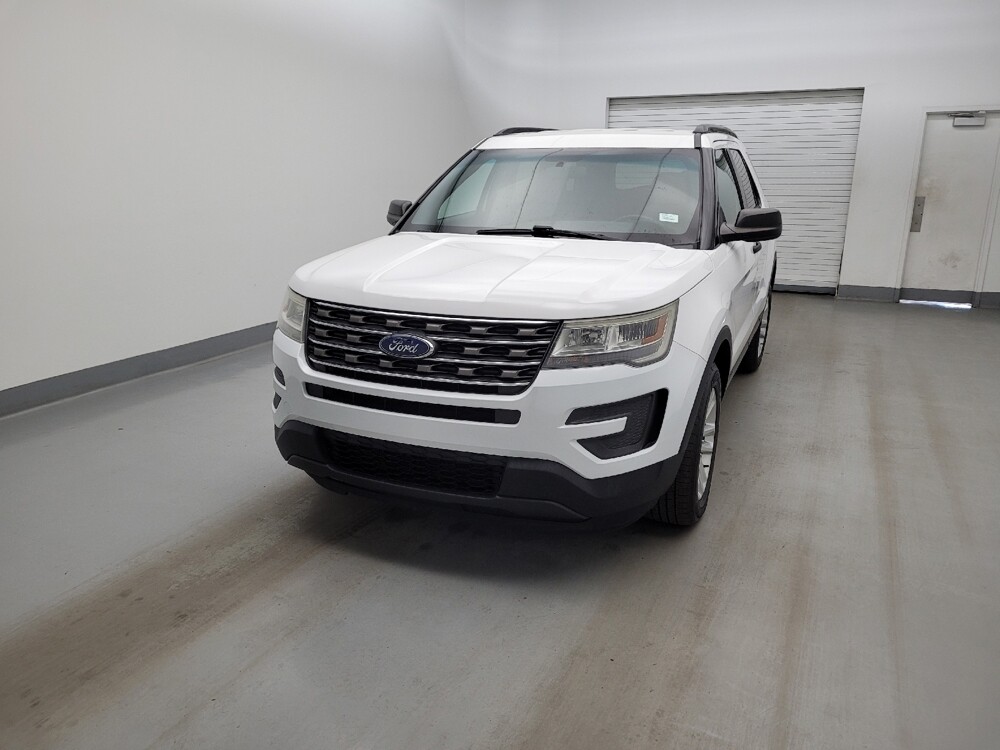 2017 Ford Explorer in Louisville, KY 40258 - 18145037 15