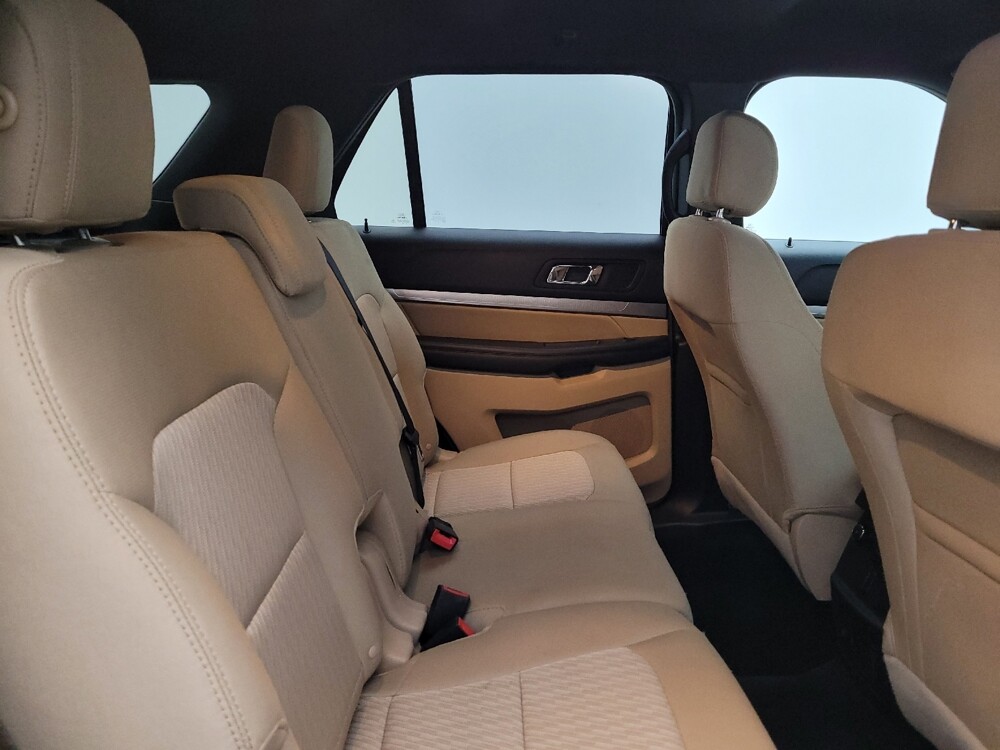 2017 Ford Explorer in Louisville, KY 40258 - 18145037 19
