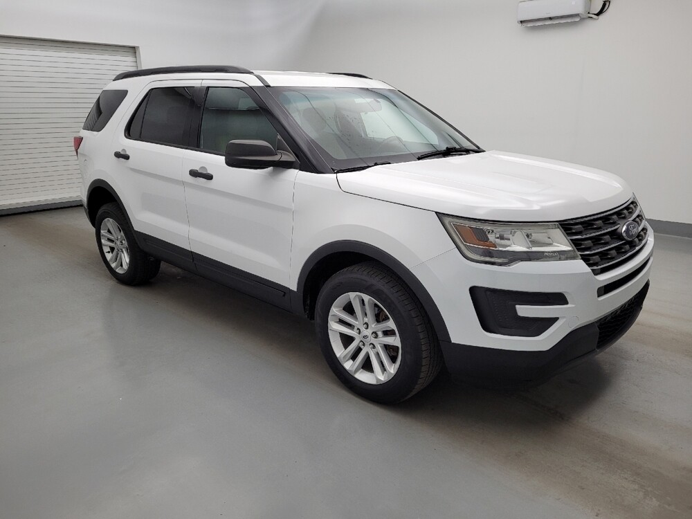 2017 Ford Explorer in Louisville, KY 40258 - 18145037 11