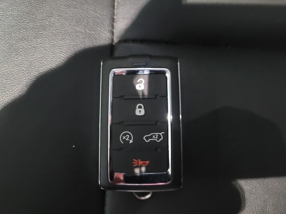 2023 Jeep Grand Cherokee in Woodbridge, VA 22191 - 18145040 32