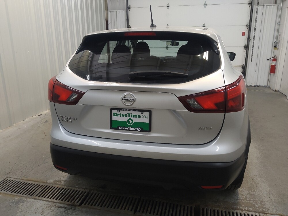 2019 Nissan Rogue Sport in Cincinnati, OH 45255 - 18145045 7