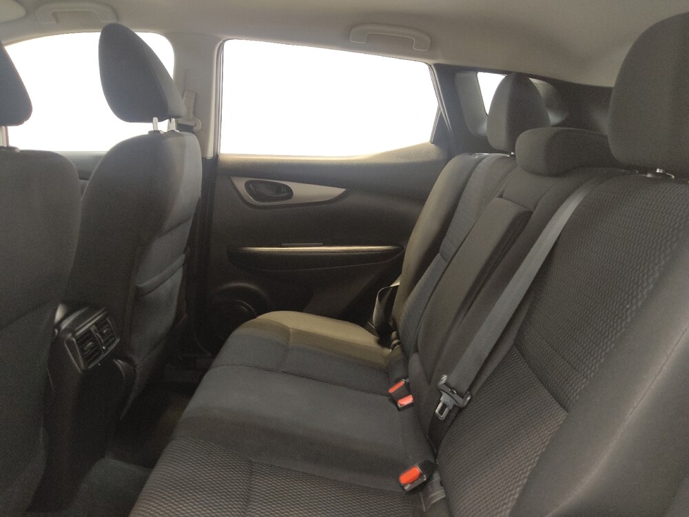 2019 Nissan Rogue Sport in Cincinnati, OH 45255 - 18145045 18