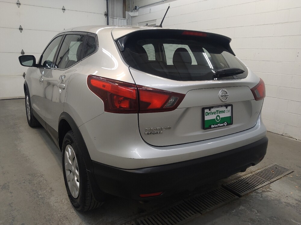 2019 Nissan Rogue Sport in Cincinnati, OH 45255 - 18145045 5
