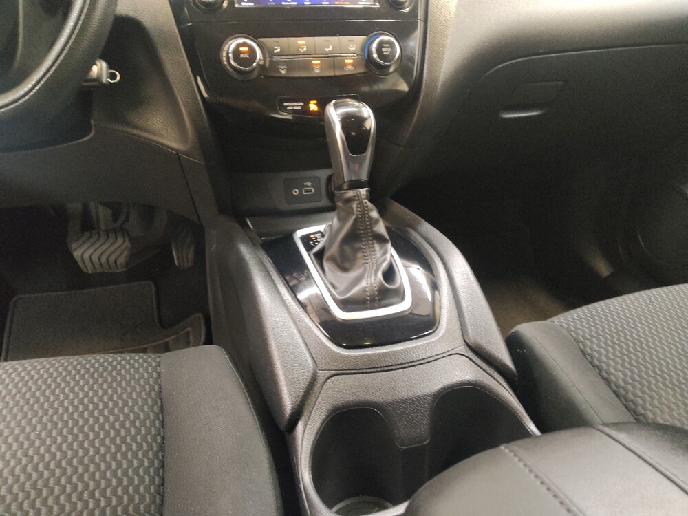 2019 Nissan Rogue Sport in Cincinnati, OH 45255 - 18145045 26
